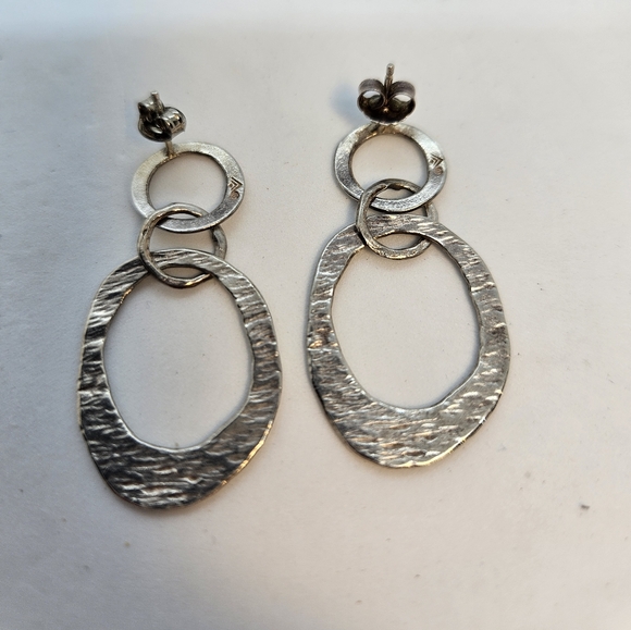 Silpada Textured Circle Earrings #P1529 - Picture 6 of 7